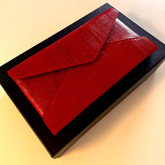 Brand New: Yves Saint Laurent Red Paloma Lizard Embossed Leather Clutch - Picture 7 of 11